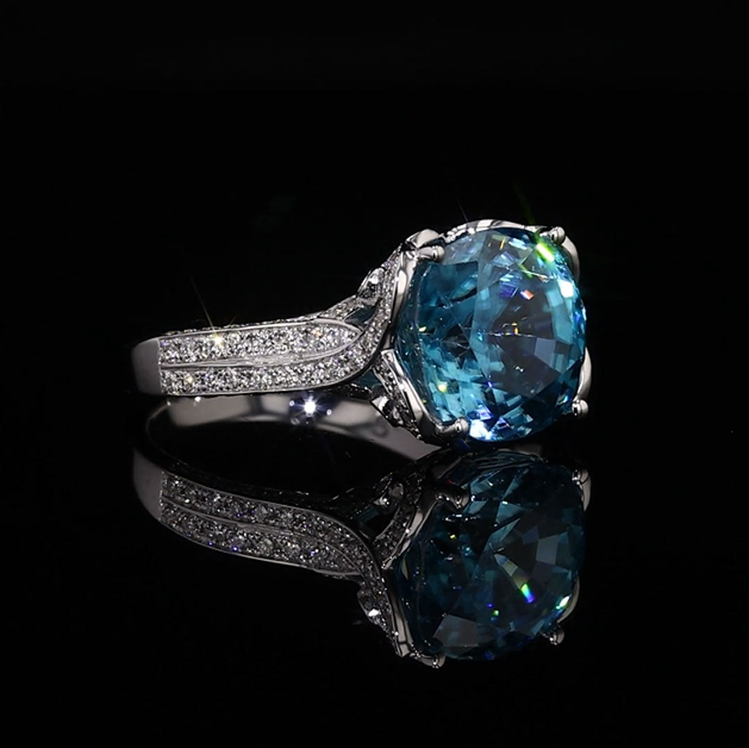 9.15 carat Cushion Blue Zircon White Gold Ring