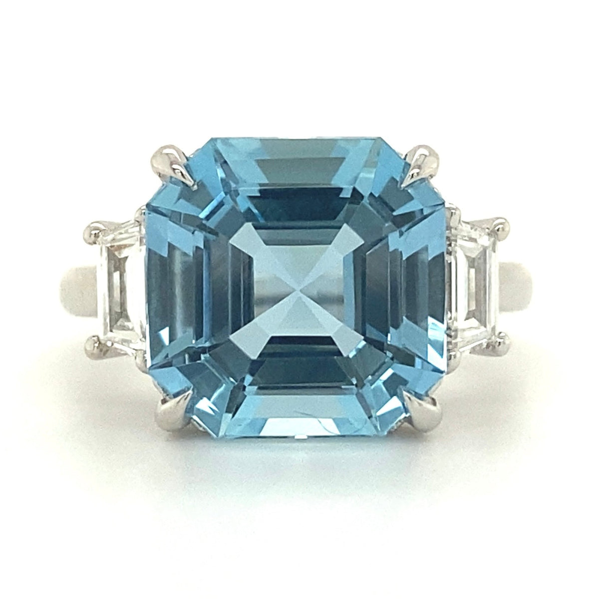 Asscher-cut Aquamarine and Diamond Gold Ring